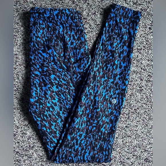 Lululemon Swift Speed High-Rise Tight Leggings 28"
Leopard Camo Blue Nile Multi - Picture 2 of 11